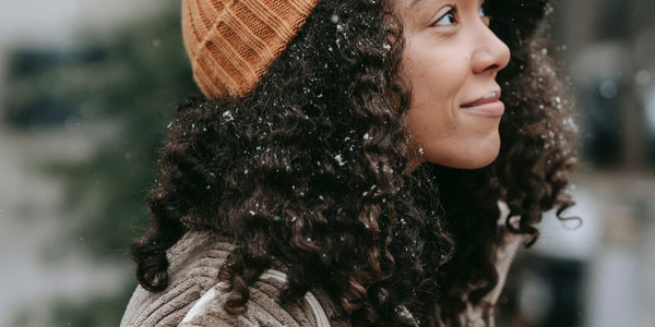 Comment protéger ses cheveux du froid ?